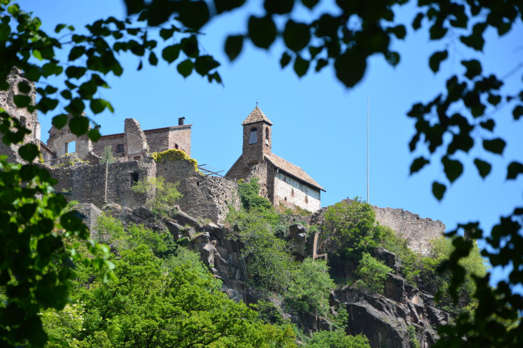 Burg Hocheppan