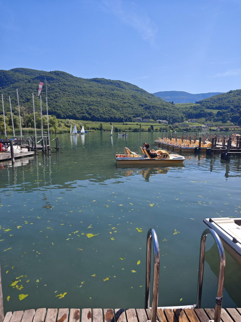 Kostenlos im Kalterer See baden - der offizielle Strandzugang der Gemeinde Kaltern